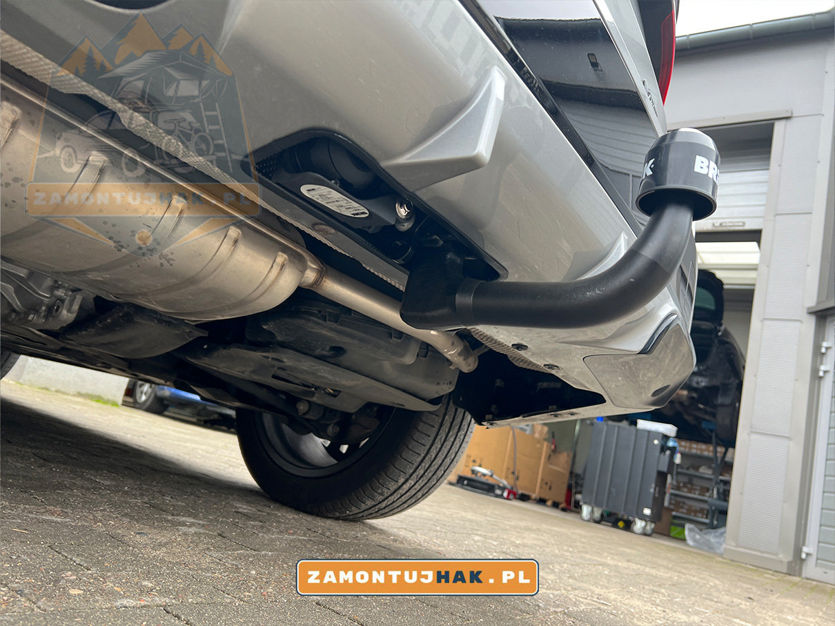 hak holowniczy w BMW X1